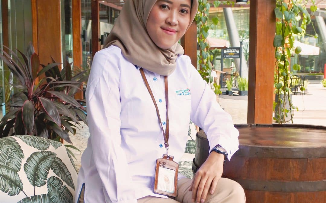 Inspiratif, Inilah Kisah Kegigihan Fitriasari sebagai Salah Satu Garda Depan Penjualan di SISI